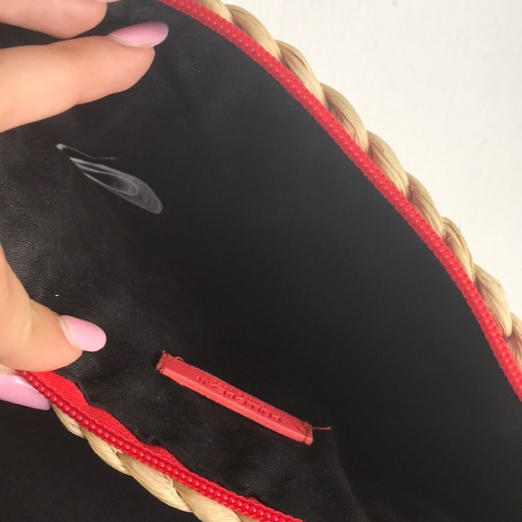 PULL & BEAR Lobster Clutch 🦞 - Picture 5 of 6